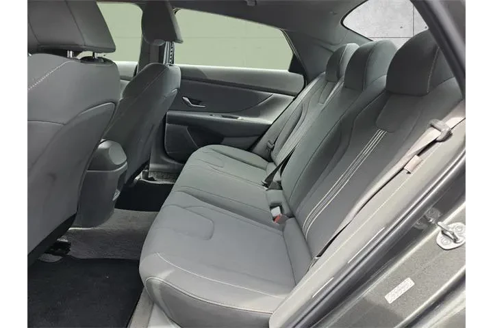 $18471 : Hyundai ELANTRA 2024 SEL 4dr image 4