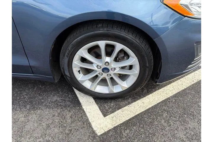 $15999 : Ford Fusion Hybrid 2019 SE 4 image 8