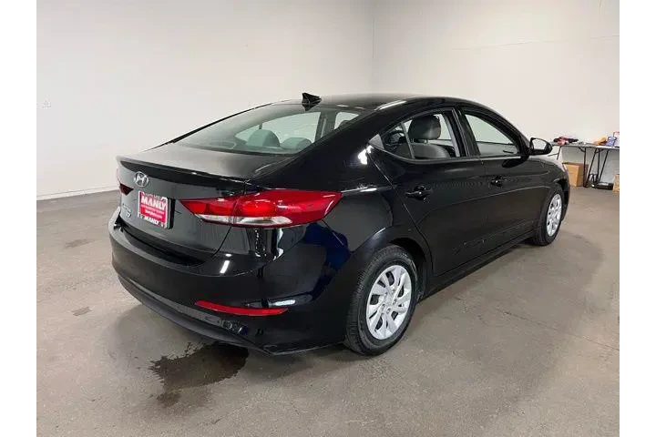 $11562 : Hyundai ELANTRA 2017 image 3