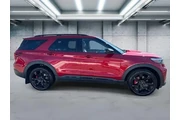 $35325 : Ford Explorer 2022 AWD ST 4d thumbnail