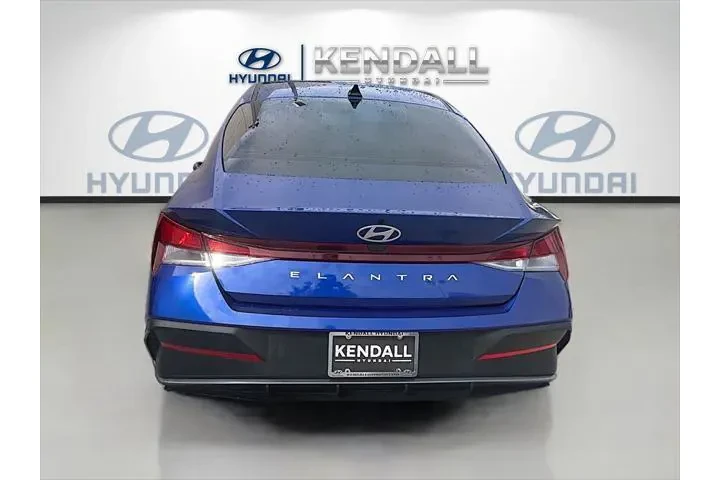 $16388 : Hyundai ELANTRA 2024 SE 4dr image 5