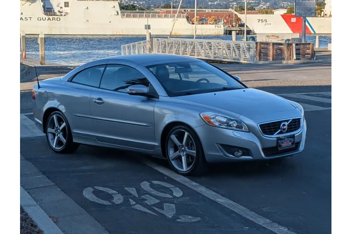 $9988 : 2013 C70 T5 image 4