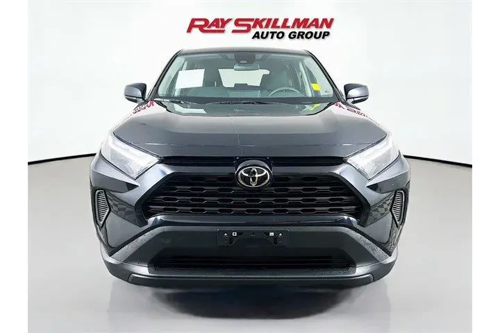$29975 : Toyota RAV4 2024 AWD LE 4dr image 2