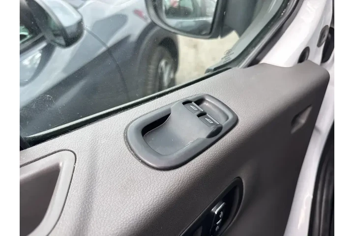 $34500 : Ford Transit 2023 250 3dr LW image 10