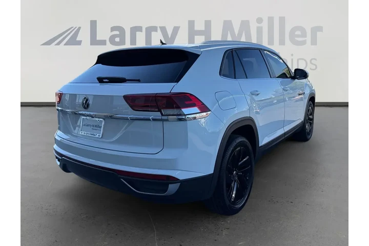 Volkswagen Atlas Cross Sport image 5