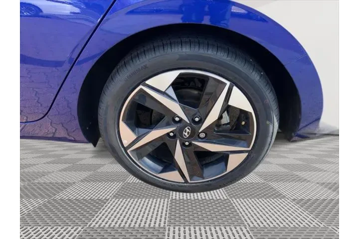 $19988 : Hyundai ELANTRA 2023 Limited image 9