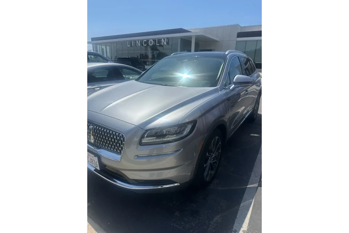 $29900 : Lincoln Nautilus 2021 Reserv image 2