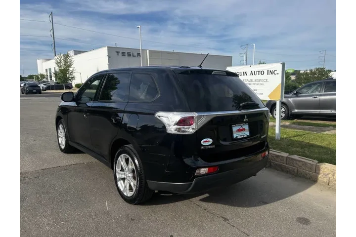 $5990 : 2014 Outlander SE image 4