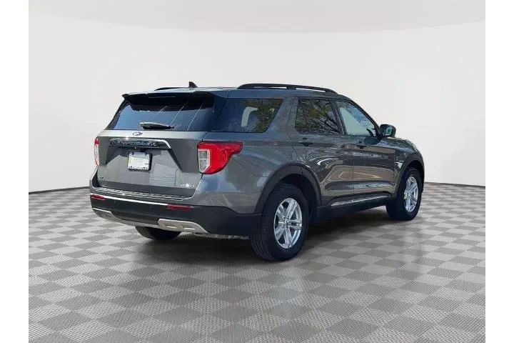 $29360 : Ford Explorer 2023 AWD XLT 4 image 7