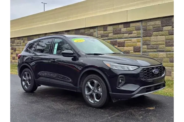 $28300 : Ford Escape 2025 AWD ST-Line image 3
