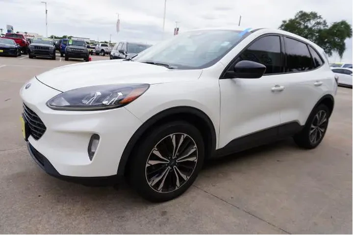 $26225 : Ford Escape 2022 AWD SEL 4dr image 3