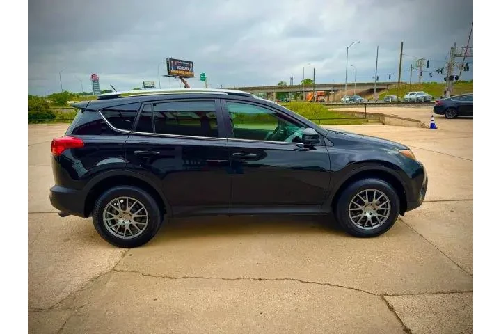 $12900 : Toyota RAV4 2015 LE 4dr SUV image 6