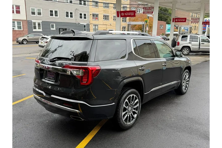 $20995 : 2020 Acadia Denali image 9