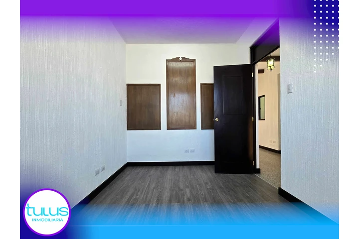 $3000 : OFICINA EN RENTA EN ZONA 1 image 4