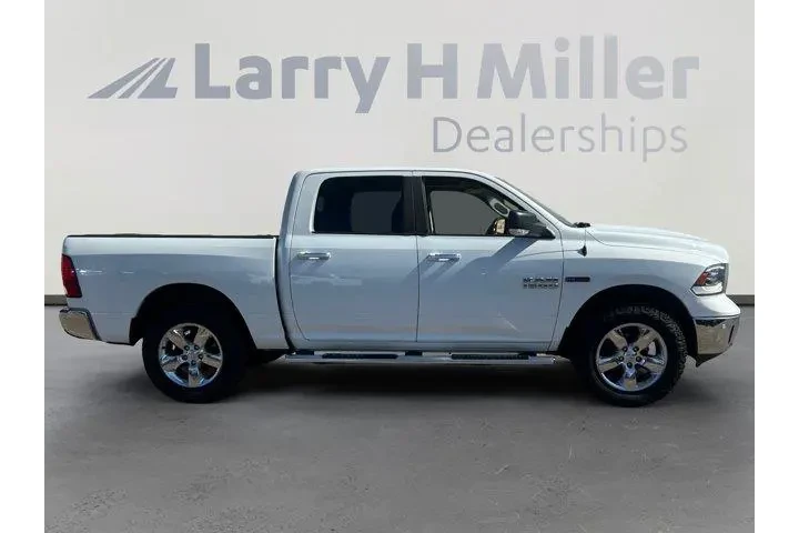 Ram 1500 2016 4x4 SLT 4dr Cr image 6