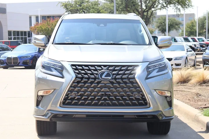 $43641 : 2021 GX 460 Premium 4WD image 4