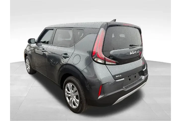 $19589 : Kia Soul 2025 S 4dr Crossove image 2