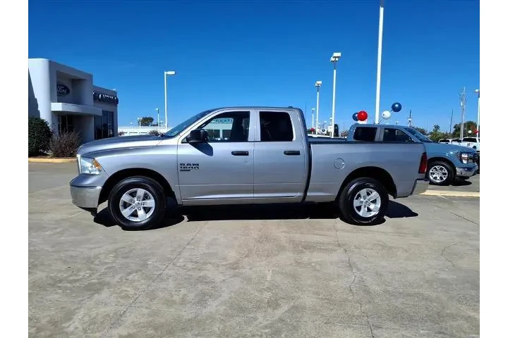 $27988 : Ram 1500 Classic 2024 4x2 SL image 2