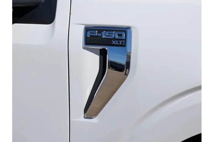 $31479 : Ford F-150 2023 4x2 XL 4dr S image 8