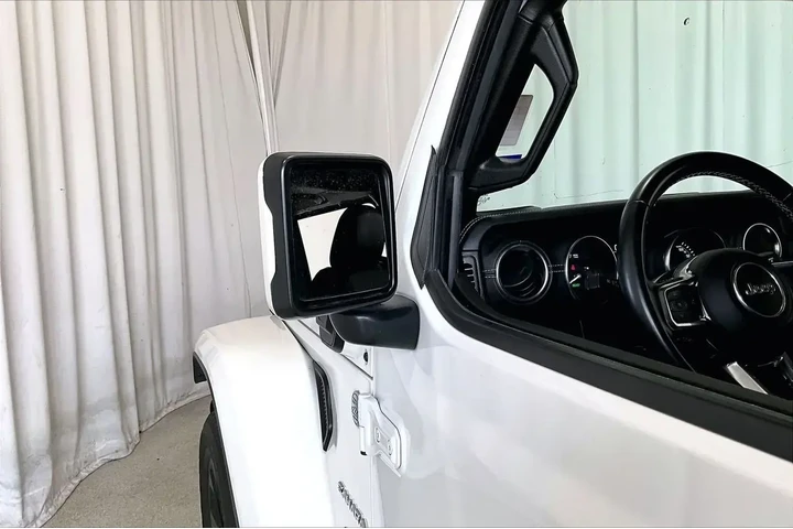 $25691 : Jeep Wrangler Unlimited 2022 image 10