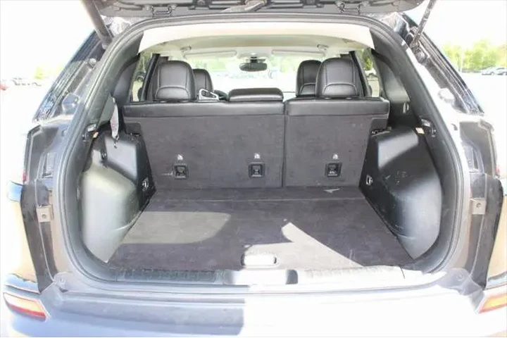 $24999 : Jeep Cherokee 2023 4x4 Altit image 8