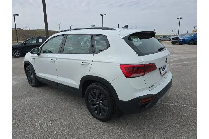 $21000 : Volkswagen Taos 2022 AWD S 4 image 3