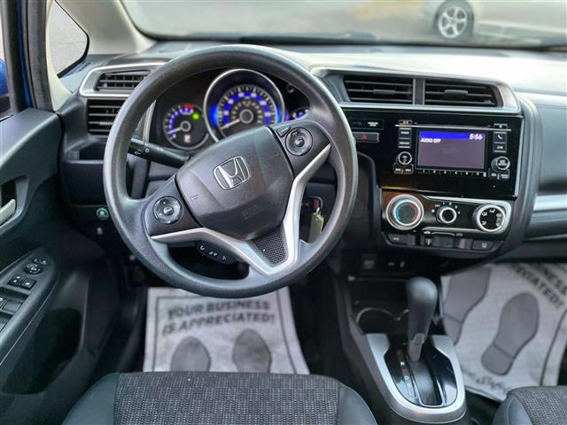 $9900 : 2016 HONDA FIT2016 HONDA FIT image 9