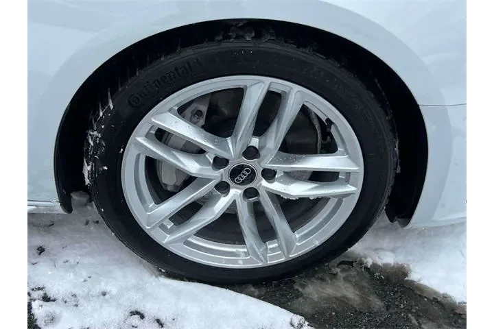 $24504 : Audi A4 2024 AWD quattro S l image 6