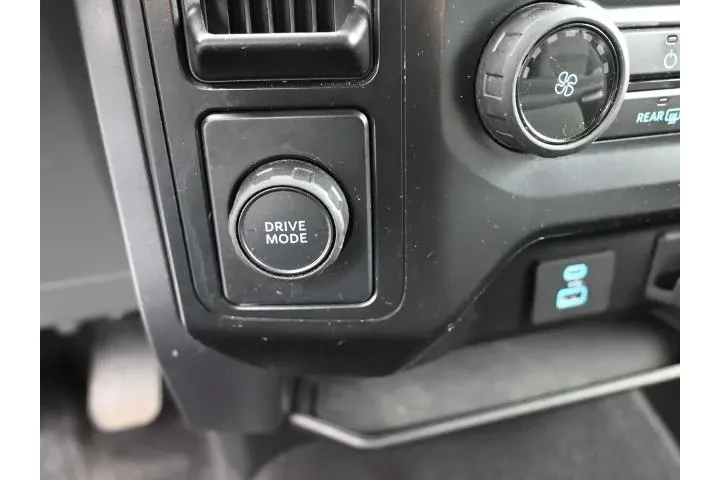 $28954 : Ford F-150 2023 4x2 XL 4dr S image 6