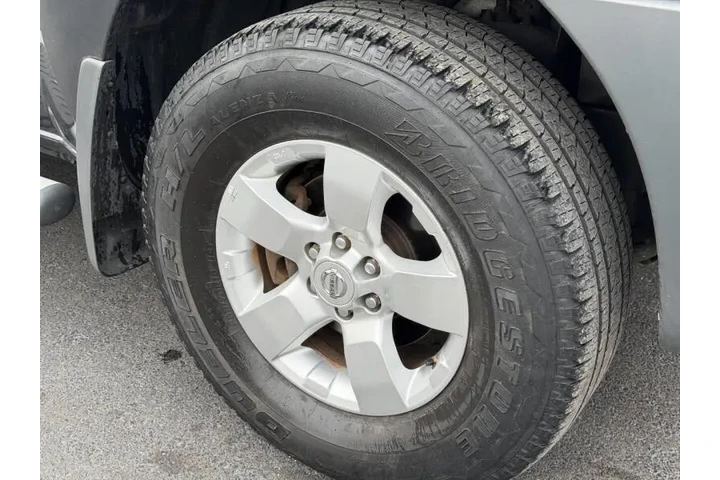 $7399 : 2012 Xterra S image 10