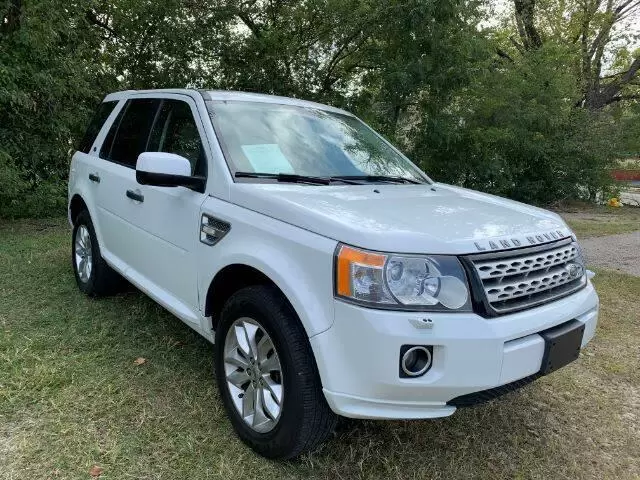 $11495 : 2011 Land Rover LR2 image 3