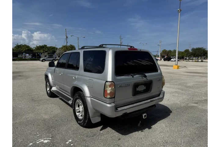 $5969 : 2001 4Runner SR5 image 9