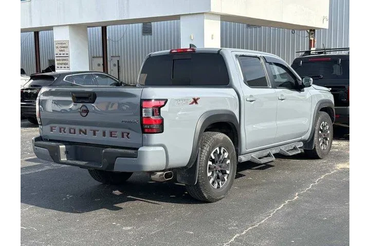 Nissan Frontier 2023 4x2 PRO image 2