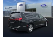 $23990 : Chrysler Pacifica 2023 Touri thumbnail