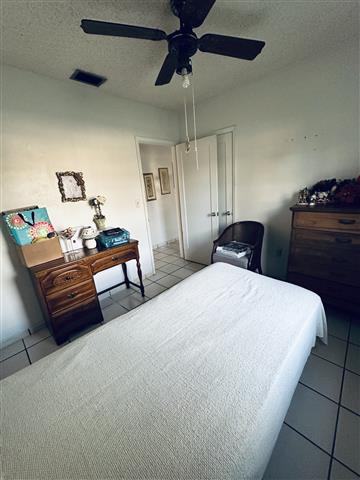 $750 : Habitación image 3