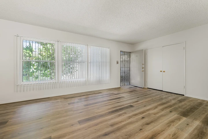 $1795 : Ladera 1 Bd 1 Bath $1,795 image 10