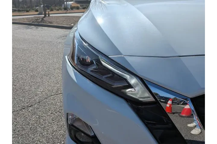 $19275 : Nissan Altima 2022 2.5 SL 4d image 9