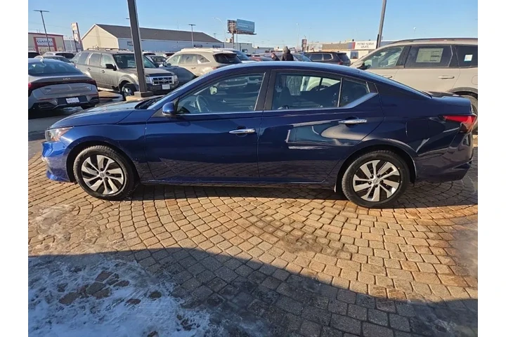 $19999 : 2022 Altima 2.5 S image 8