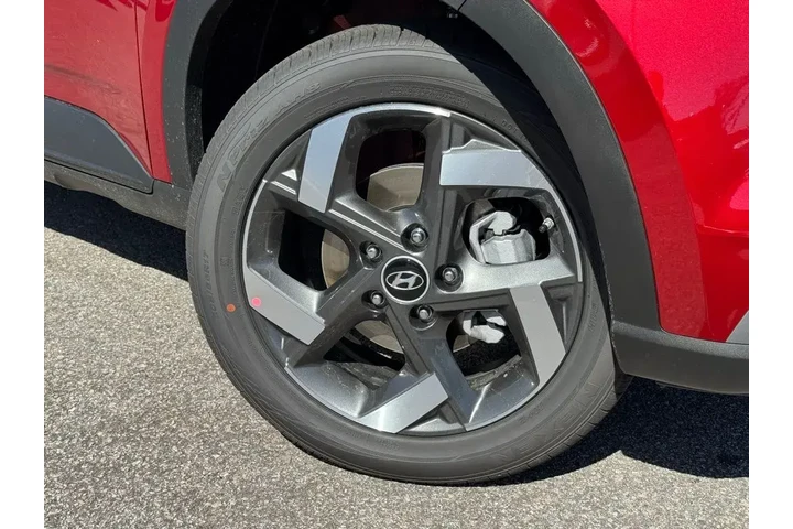 $24800 : Hyundai VENUE 2026 SEL 4dr C image 4