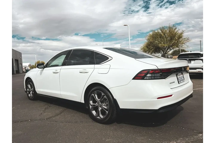 $24938 : Honda Accord 2023 EX 4dr Sed image 5