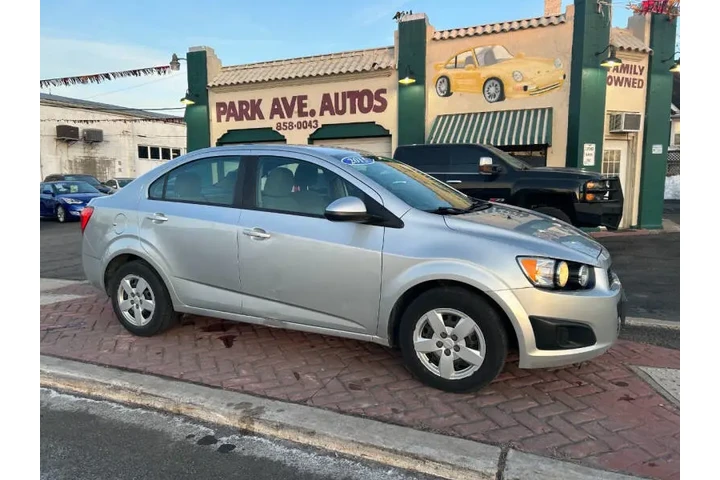 $5995 : 2015 Sonic LS Auto image 3