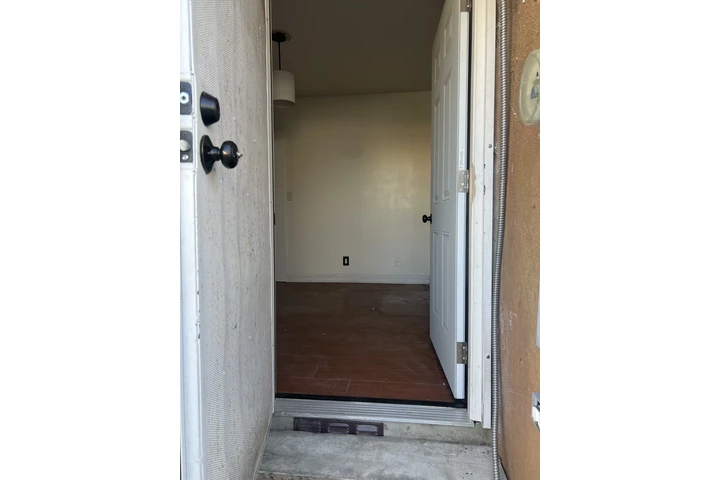 $950 : Un cuarto image 1