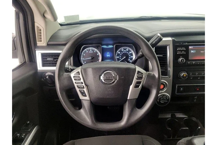 $23998 : Nissan Titan 2017 4x4 SV 4dr image 10