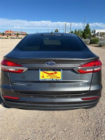 2019 Fusion Hybrid SE image 7