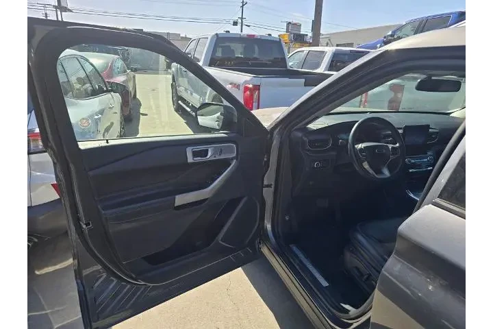 $32300 : Ford Explorer 2023 AWD Limit image 7