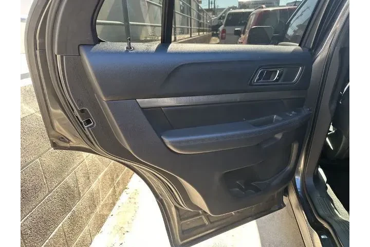 $17500 : Ford Explorer 2018 XLT 4dr S image 5