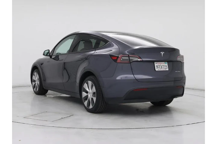 $33998 : Tesla Model Y 2023 AWD Long image 2