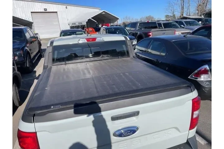 $27992 : Ford Maverick 2022 Lariat 4d image 4