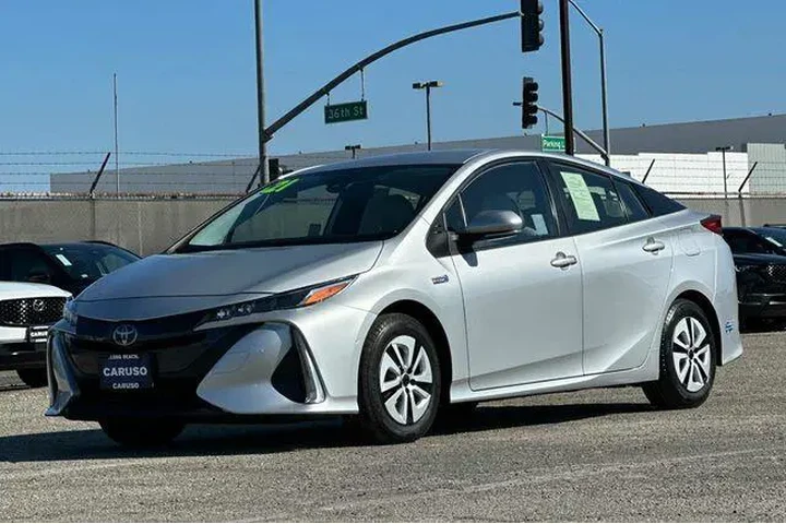 $18875 : Toyota Prius Prime 2021 XLE image 7