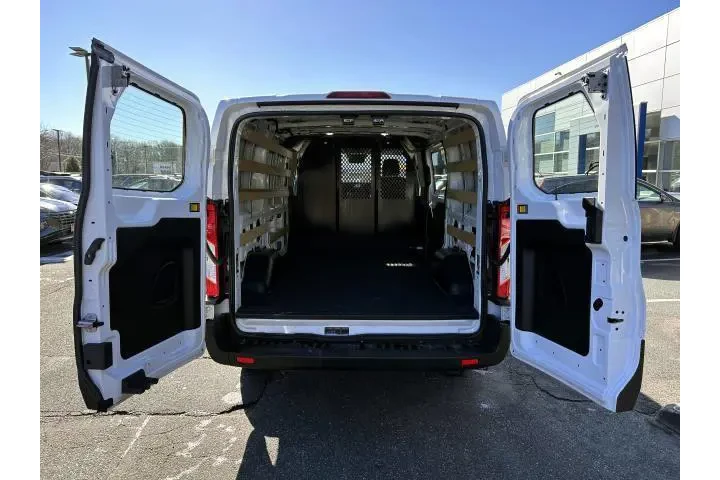 $31999 : Ford Transit 2023 250 3dr SW image 8